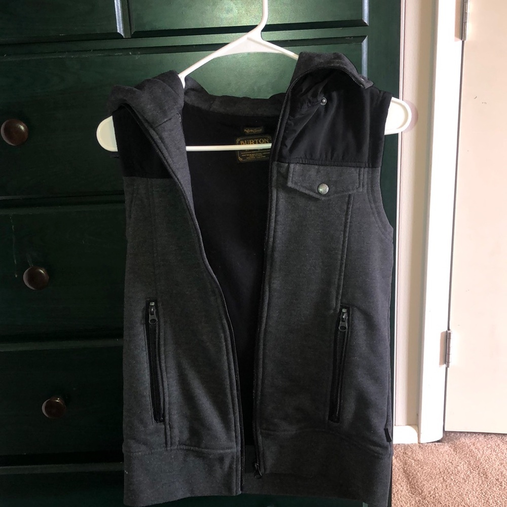 Burton vest